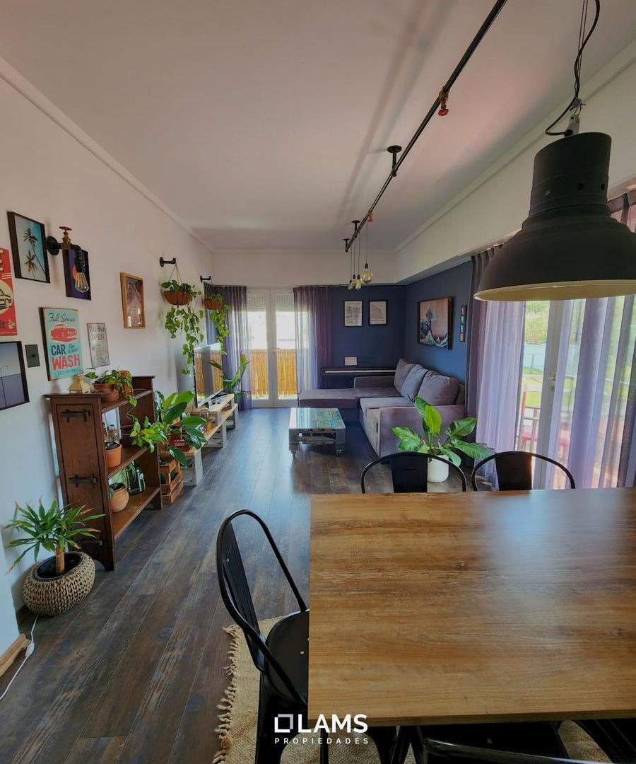 Foto de Departamento 2 ambientes con balcón al frente - En Venta - Playa Grande, imagen 3