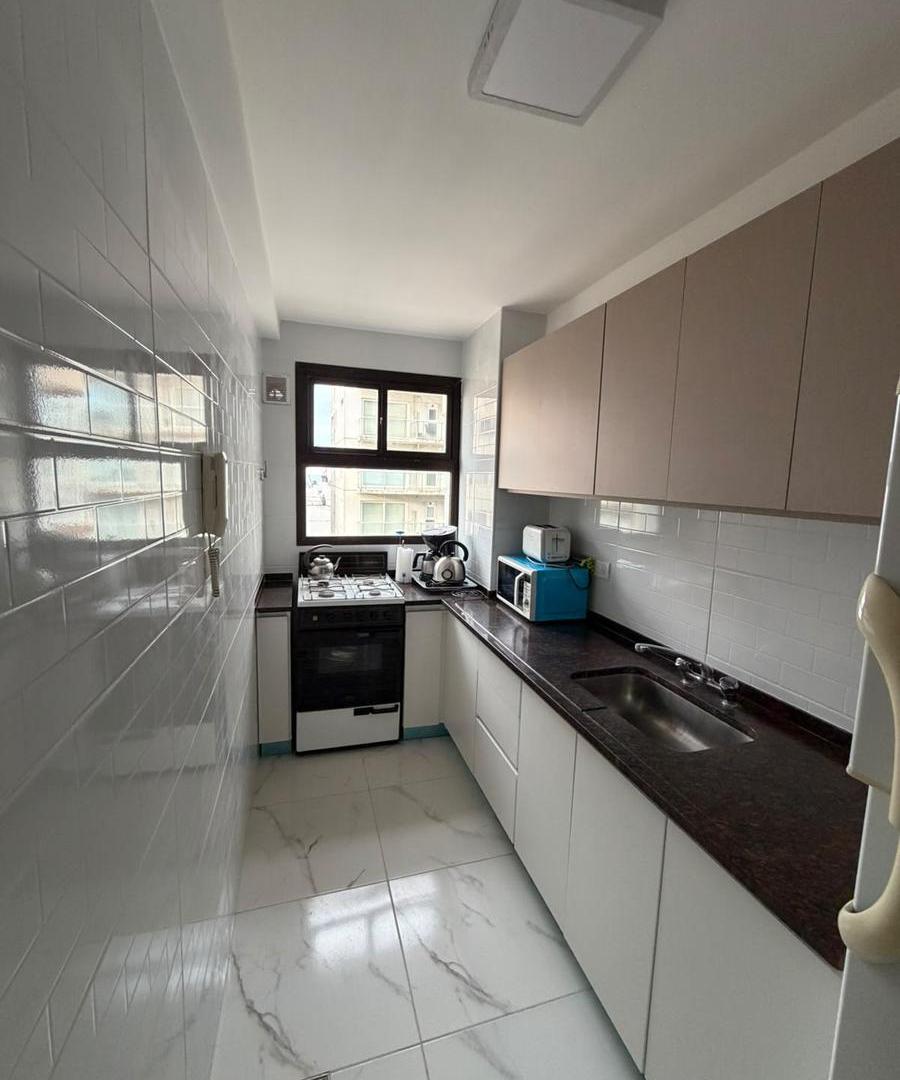 Foto de Alquiler temporario 25/26 - Departamento 2 ambientes con cochera, imagen 3