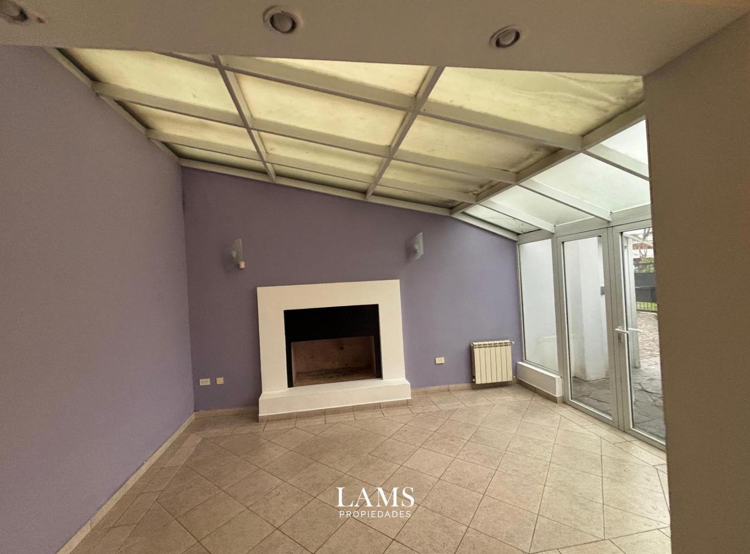 Foto de Casa EN VENTA - Barrio San Carlos, imagen 3