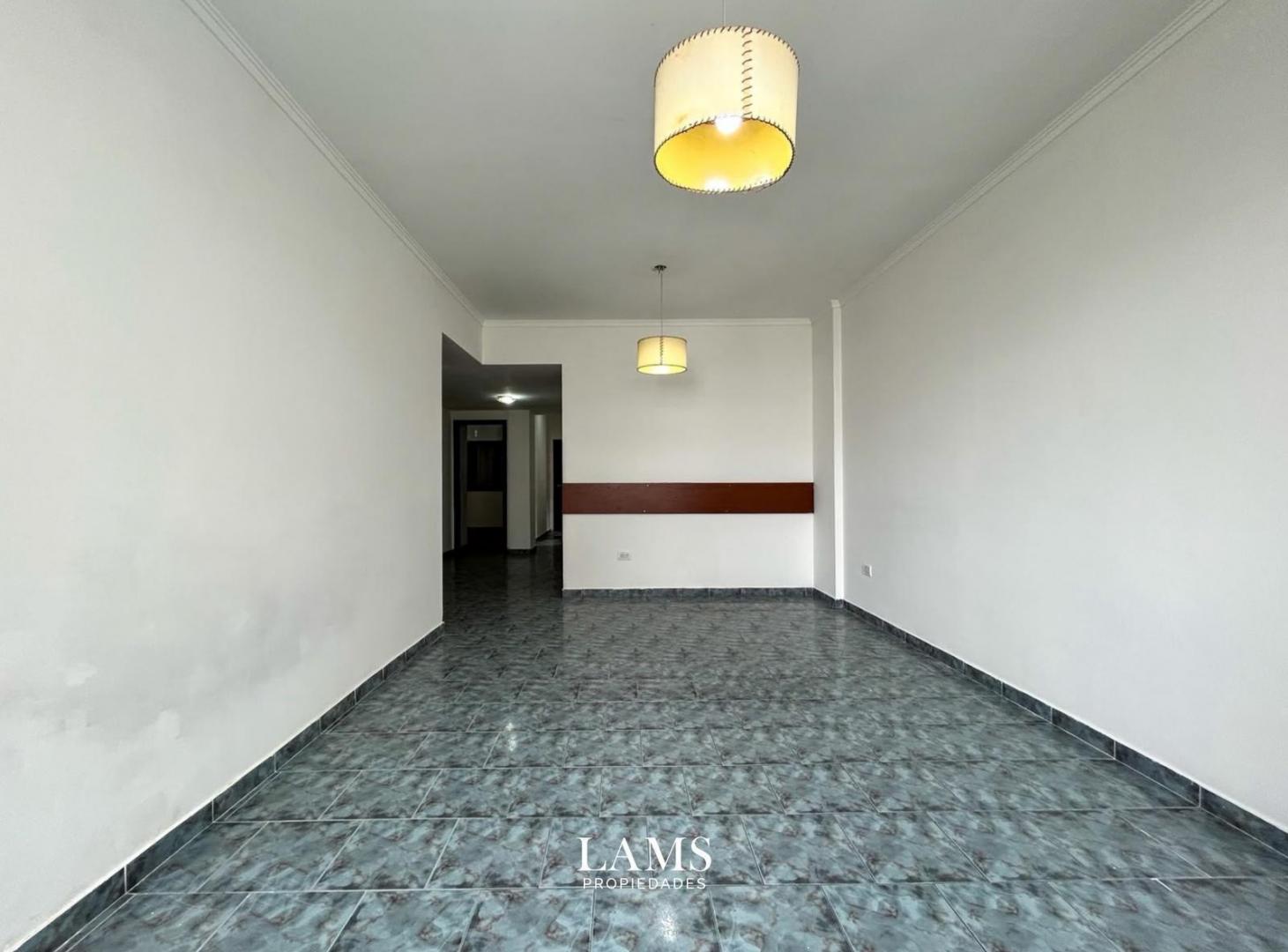 Foto de Alquiler - Departamento 2 ambientes al contrafrente - Centro, imagen 3