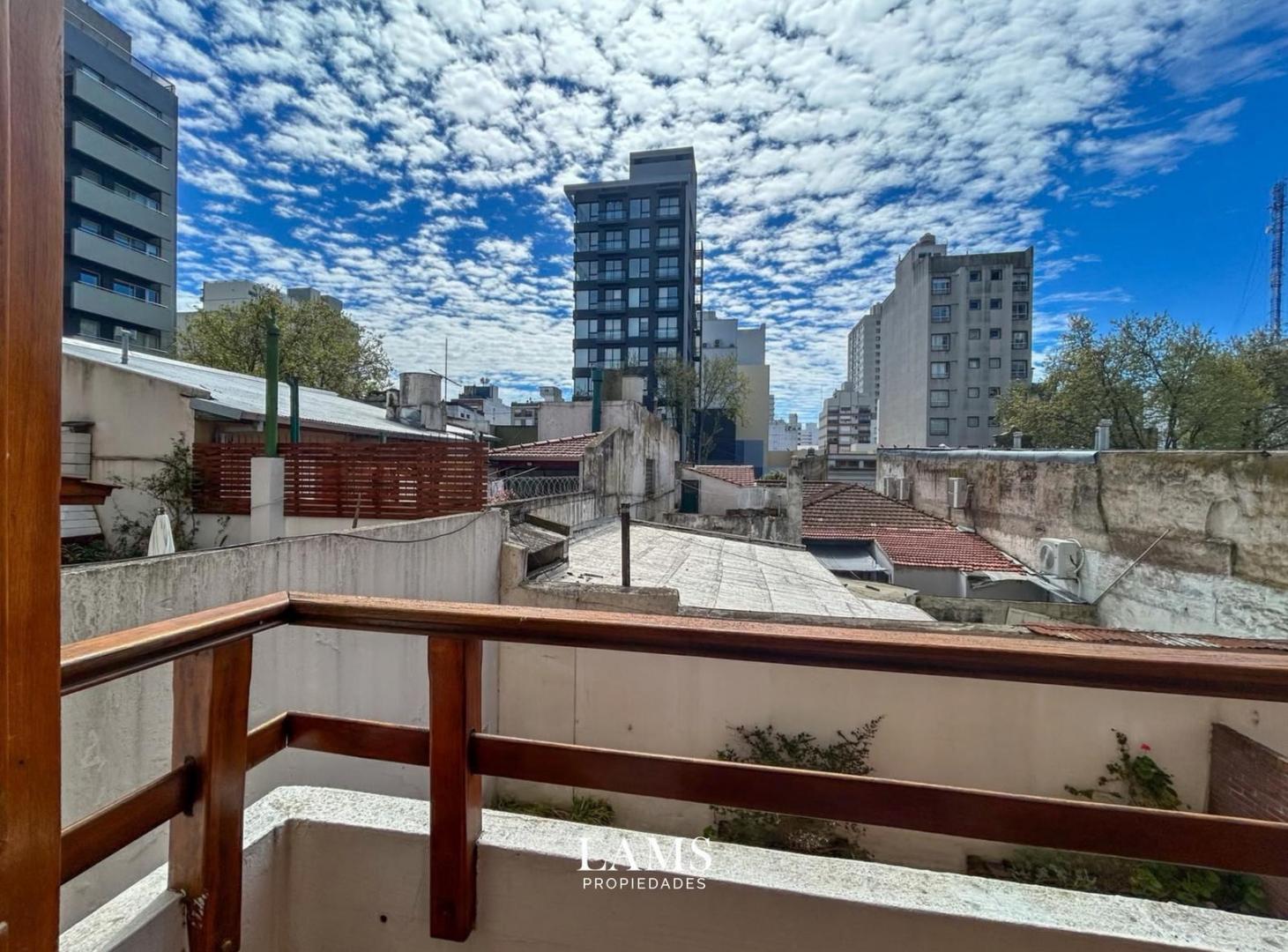 Foto de Venta - Departamento 2 ambientes lateral con balcón - Zona centro, imagen 4