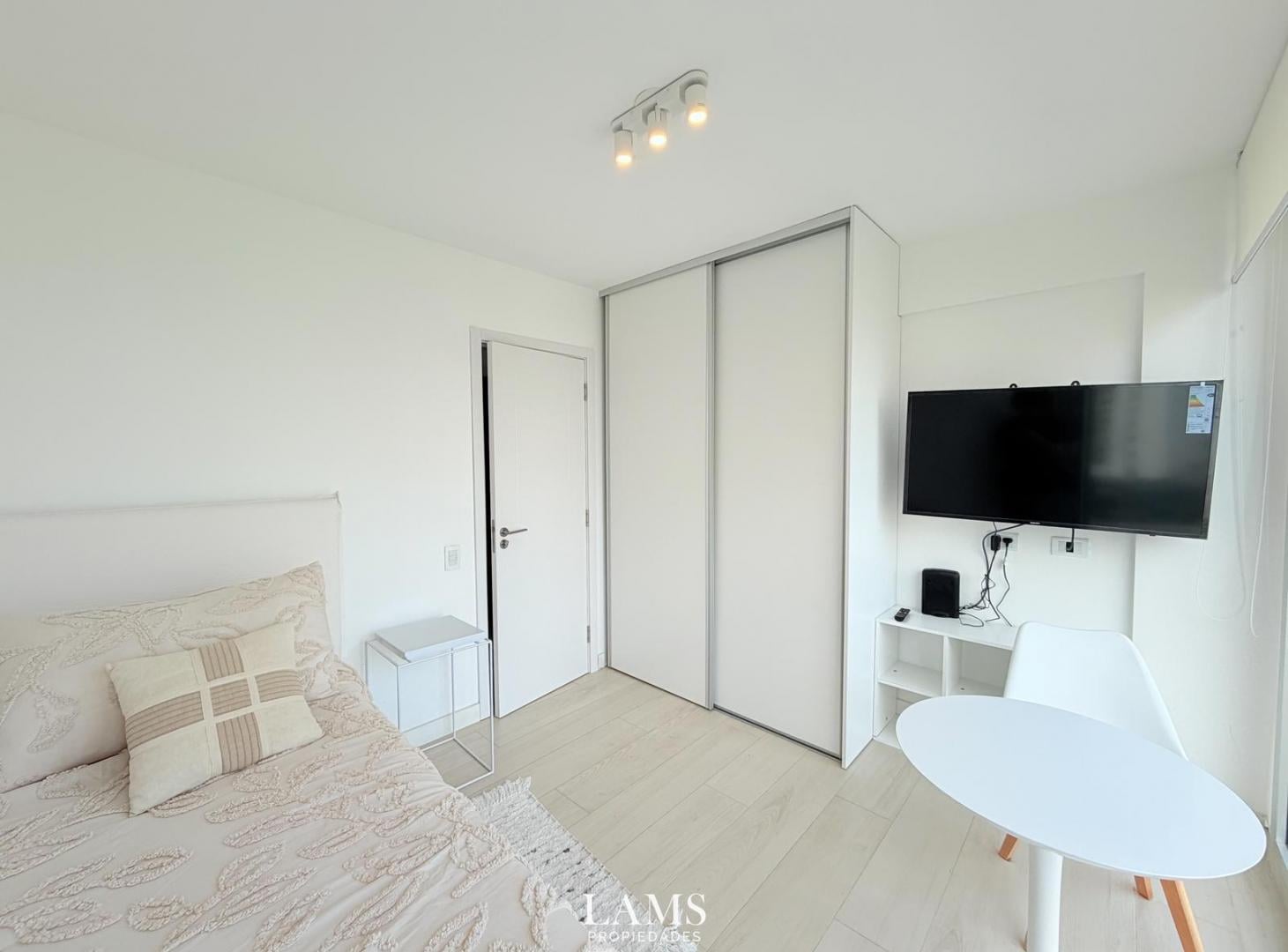 Foto de Venta - departamento de 3 ambientes con vista al mar - Zona La Perla, imagen 5