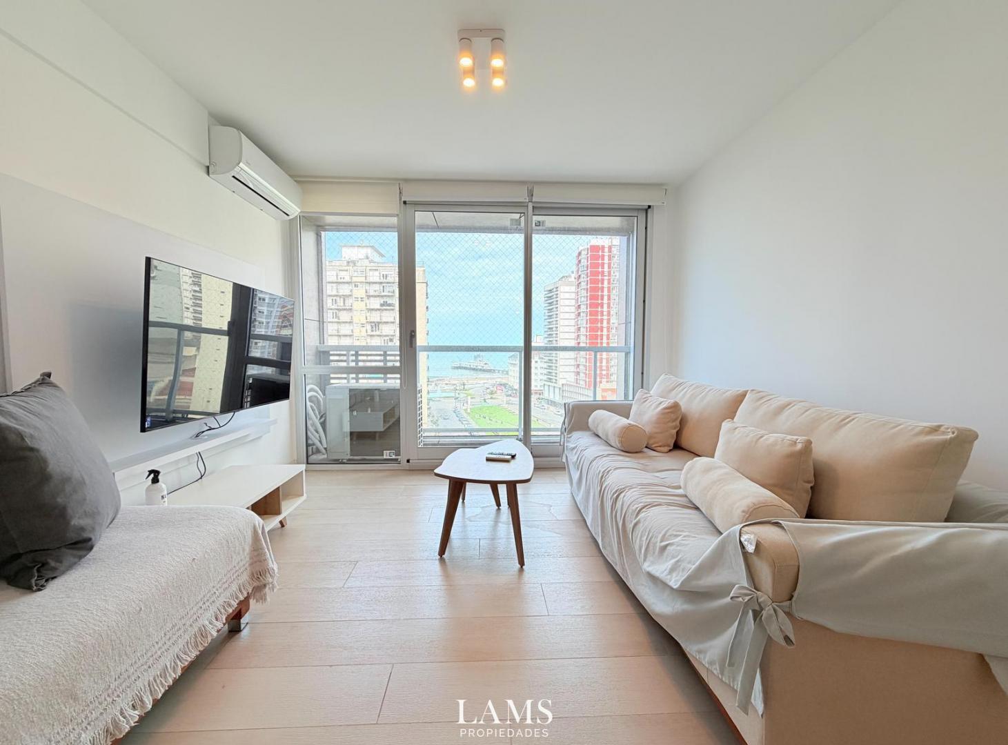 Foto de Venta - departamento de 3 ambientes con vista al mar - Zona La Perla, imagen 2