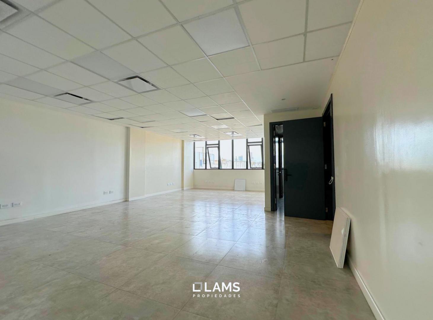 Foto de Alquiler 24/36 meses - Excelente Oficina de 110 m2 - Zona Aldrey, imagen 2