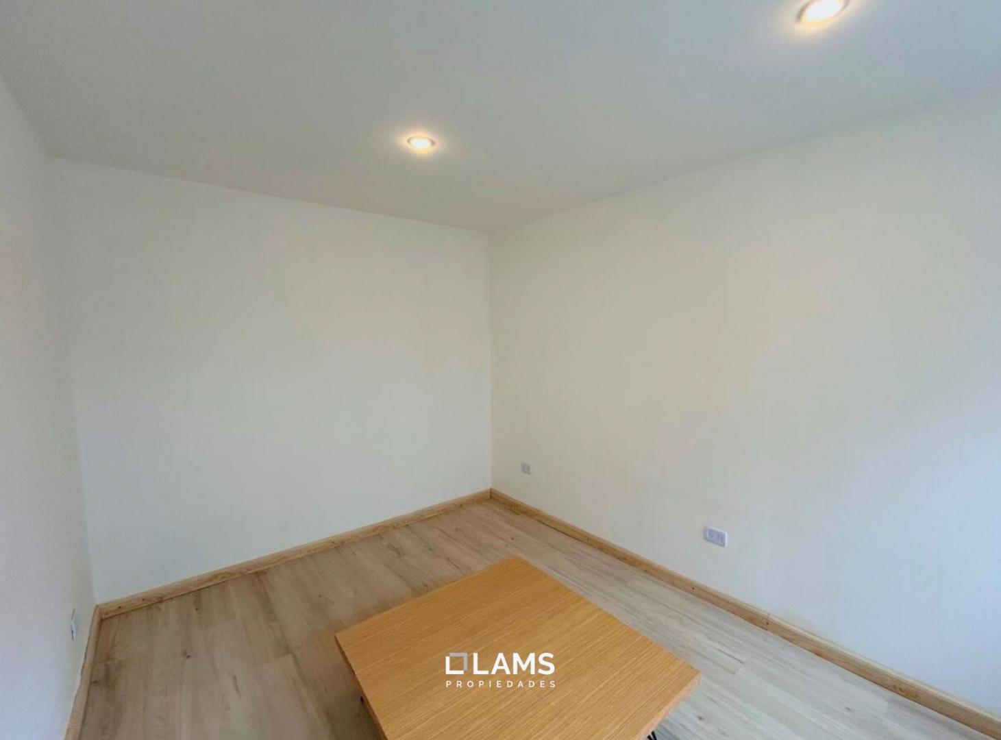 Foto de Alquiler - Departamento 3 ambientes - Zona Centro, imagen 2