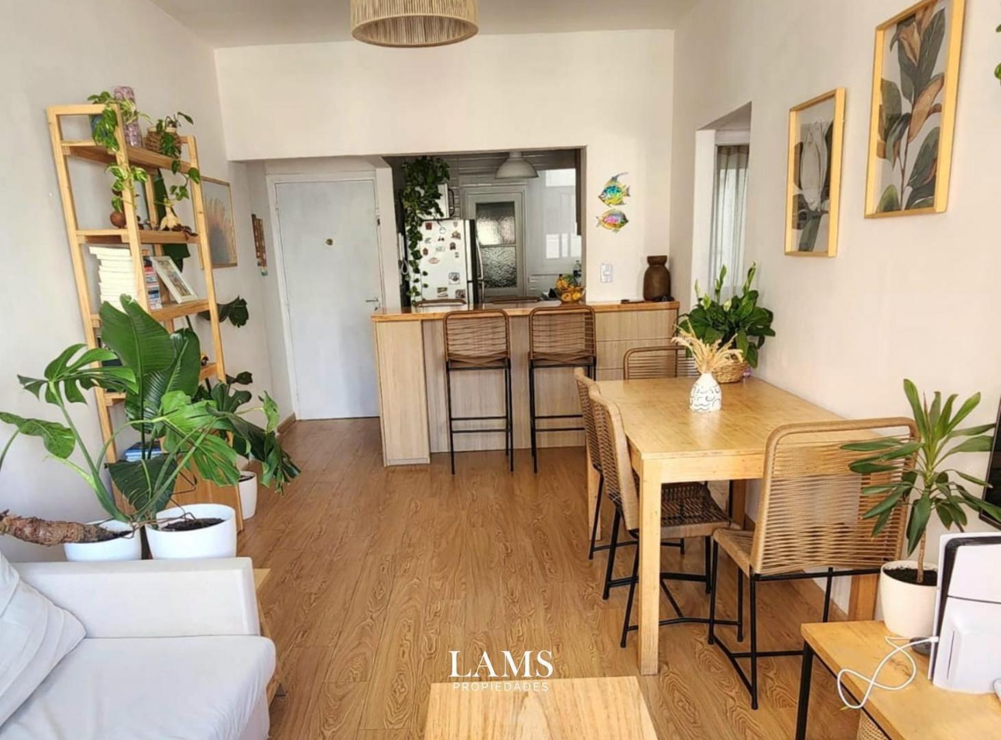 Foto de Departamento tres ambientes con dependencia reciclado en venta - zona, imagen 2
