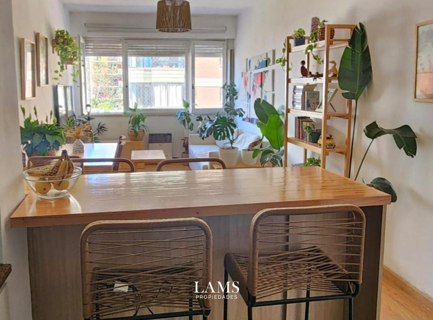 Foto de Departamento tres ambientes con dependencia reciclado en venta - zona, imagen 1
