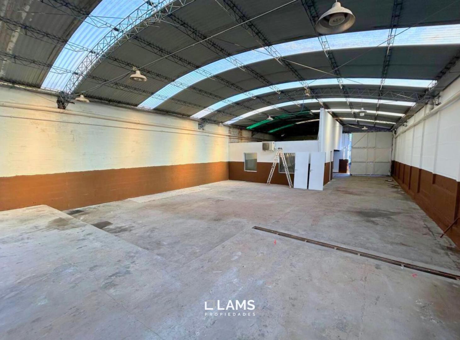Foto de Galpón de 283 m2 en alquiler - zona puerto - distrito C2, imagen 4