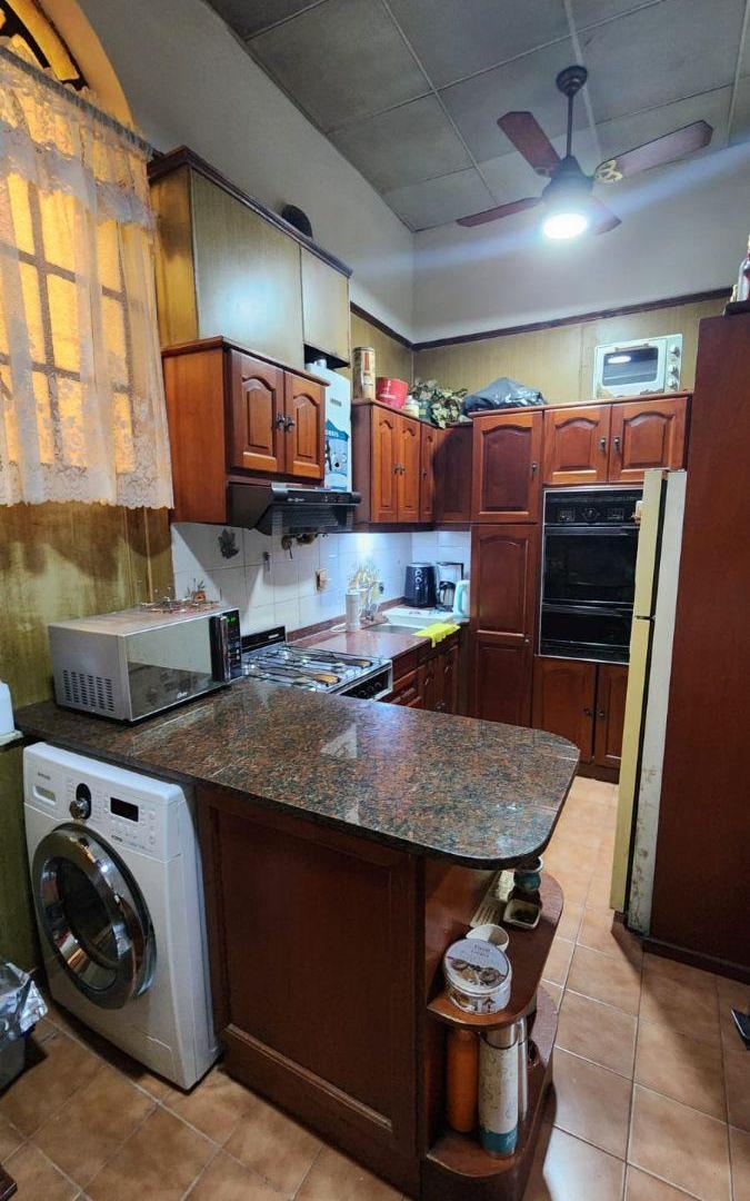 Foto de 4 amb al frente con balcón - Estilo Francés - 1er piso x escalera, imagen 4