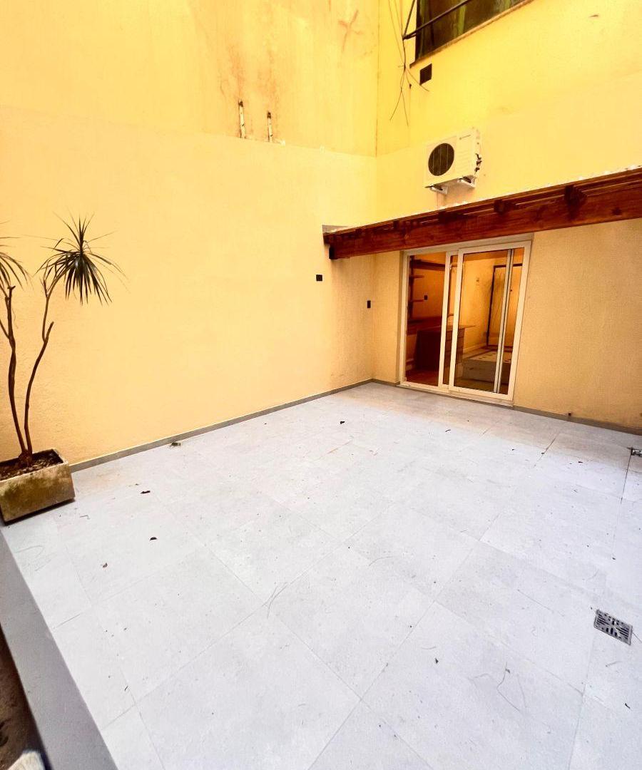 Foto de Hecho a Nuevo! con un Hermoso Patio - Monoambiente en Venta, imagen 1
