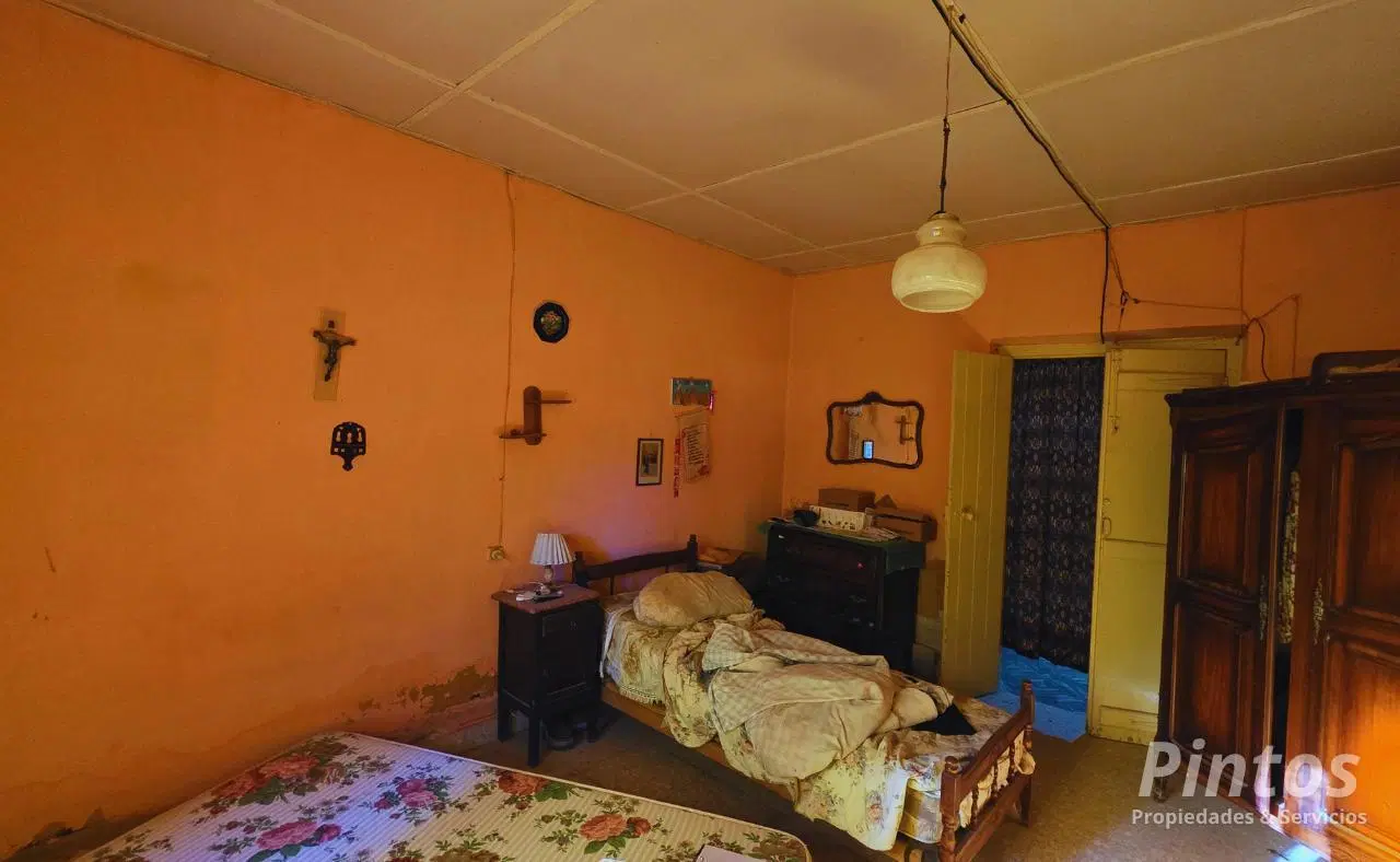 Casona antigua a reciclar en Pueblo Liebig. 4