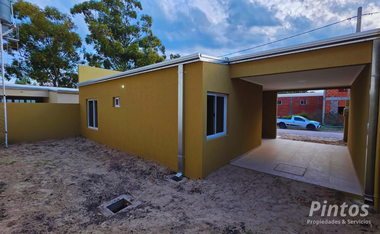 Foto de Casa a estrenar a pocos mts de Acceso Dr. Bastián. SAN JOSE., imagen 2