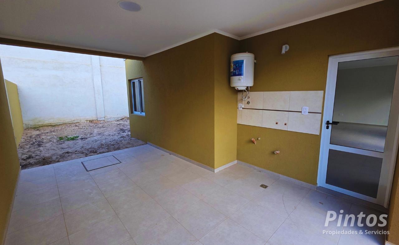 Foto de Casa a estrenar a pocos mts de Acceso Dr. Bastián. SAN JOSE., imagen 4