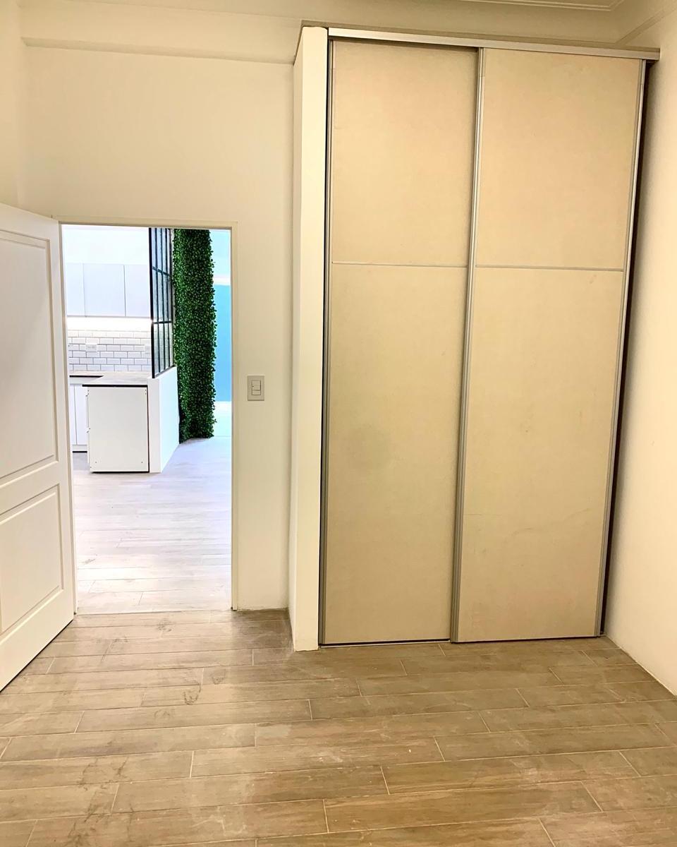Tipo Casa 3 Ambientes Al Frente en Planta Baja Mataderos 5