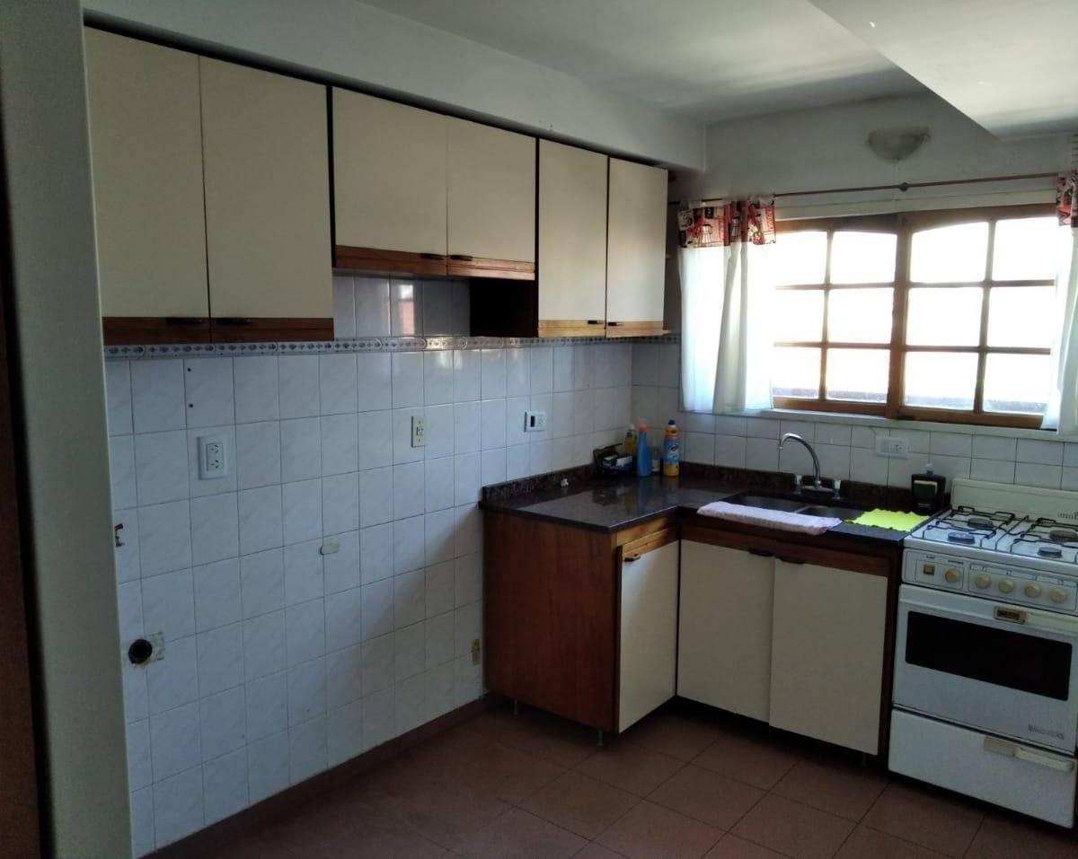 Departamento 3 Ambientes Al Frente con Balcón 5