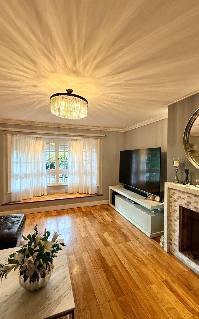 Foto de Casa en Lote Propio de 8,66 x 28mts con Cochera 4 Autos, Dependencia, imagen 3