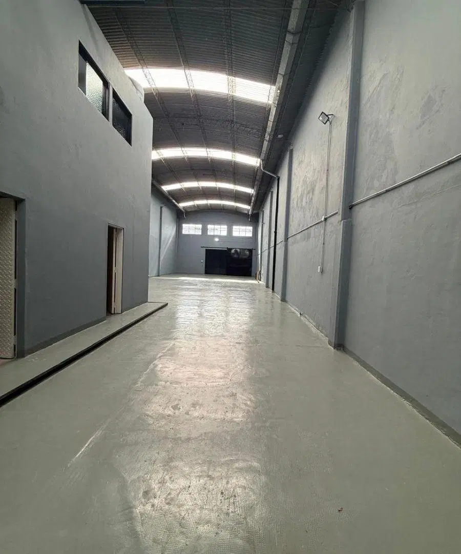 Galpon en Lote Propio de 8,66 x 30mts Completamente Refaccionado a Nuevo Entrada de Camion 5