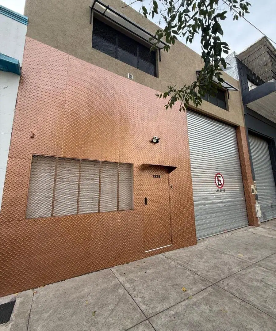 Galpon en Lote Propio de 8,66 x 30mts Completamente Refaccionado a Nuevo Entrada de Camion 3