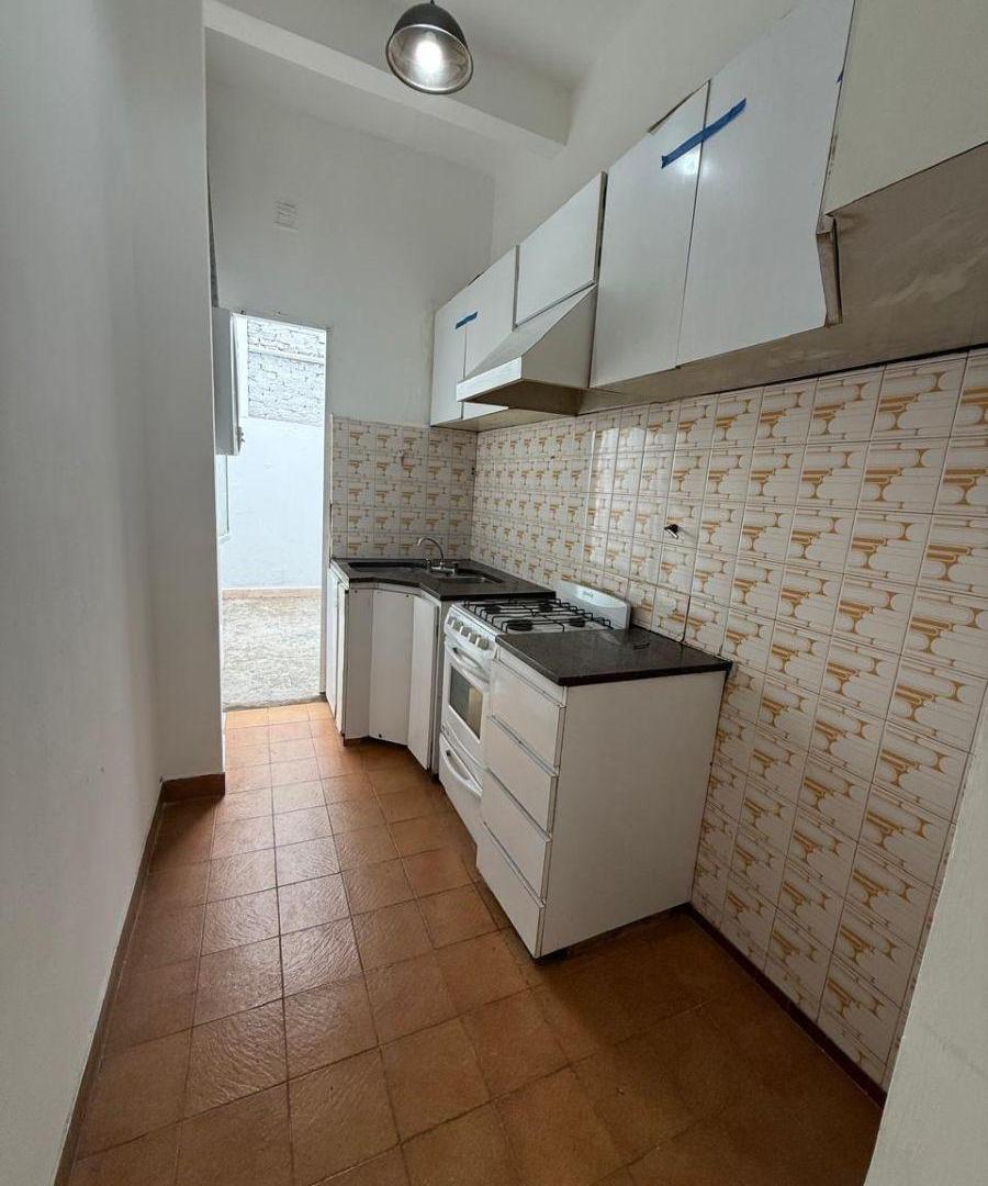 Tipo Casa 2 Ambientes Planta Baja con Patio sin Expensas