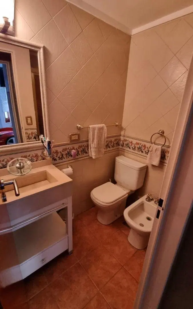 Duplex de 4 Ambientes con Cochera para dos Autos, Patio, Parrilla, Suitte 8