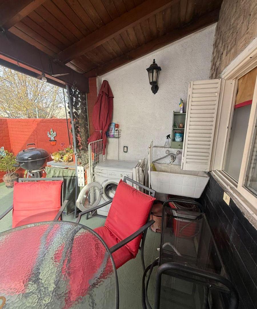 Foto de Departamento Tipo Casa en Primer Piso de 3 Ambientes con Fondo, Quincho, imagen 4
