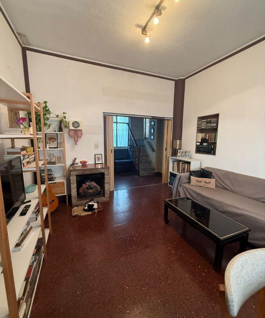 Foto de Departamento Tipo Casa en Primer Piso de 3 Ambientes con Fondo, Quincho, imagen 1