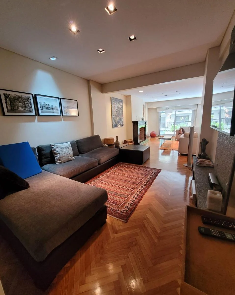 Venta Recoleta Sobre Avda Alvear - 8 Ambientes, Terrazas y Patios. Categoria 1