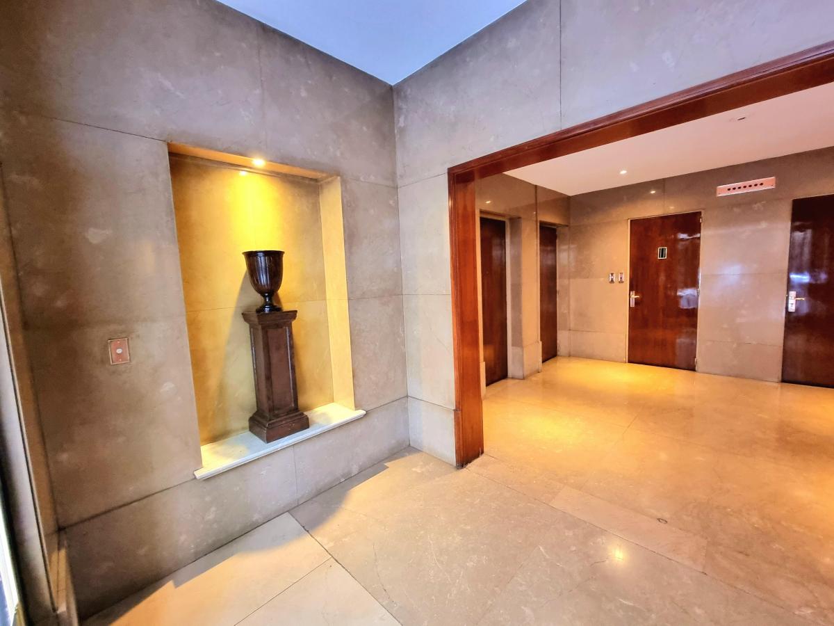 Venta Departamento 5 Ambientes y Dep. Recoleta 2