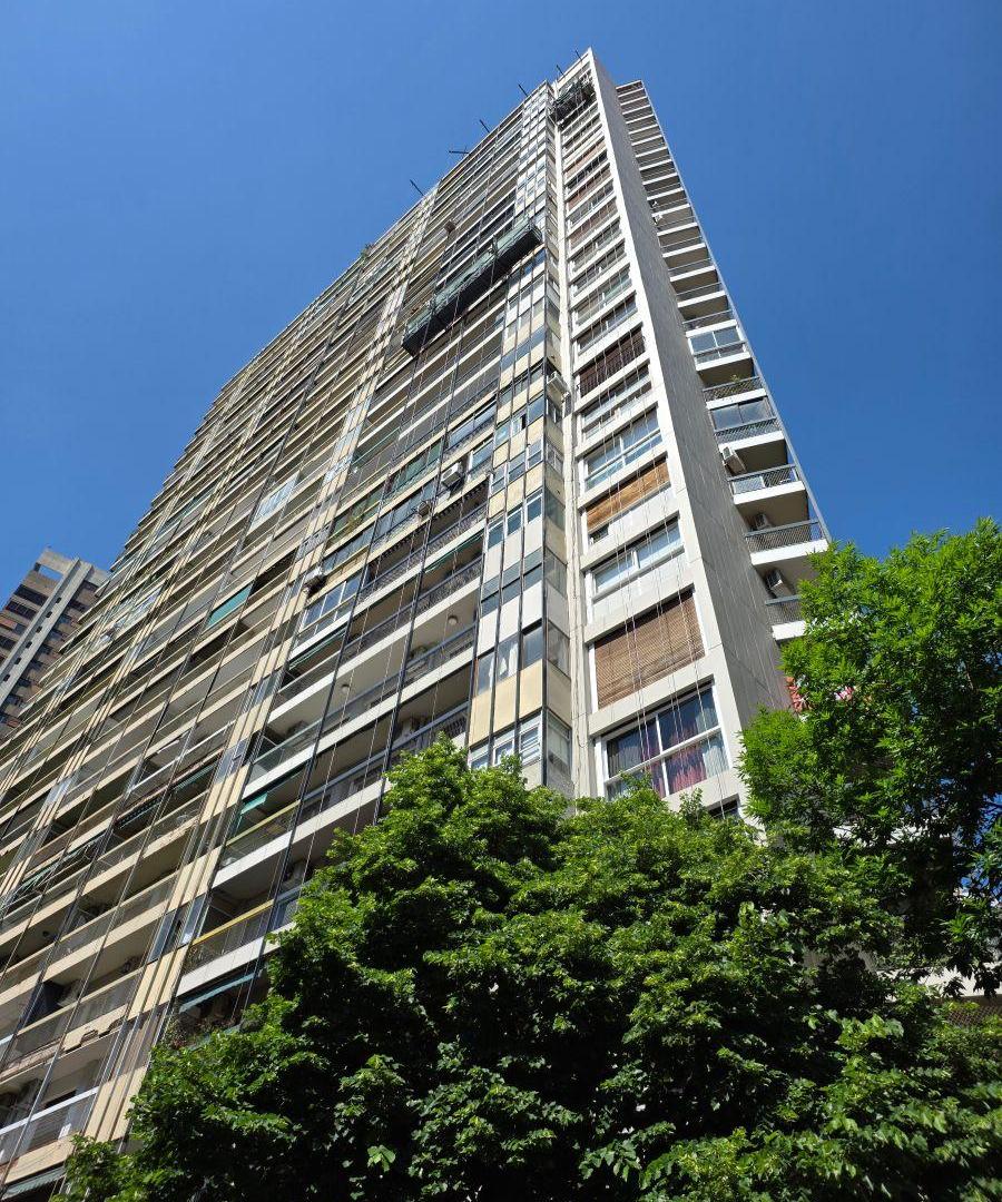 Venta 4 amb y cochera.Retiro remodelado Mid century modern