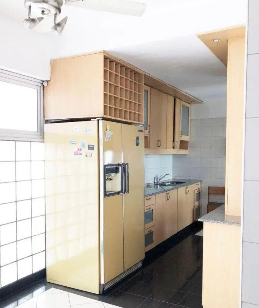 Venta o Alquiler Todo Luz, Excelente Ubicacion, 4 Amb + Dep + Cochera en Recoleta 2