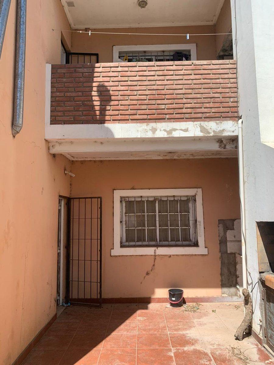 Se Venden 2 Dptos. de 2 Dorm. c/u y Galpon 2
