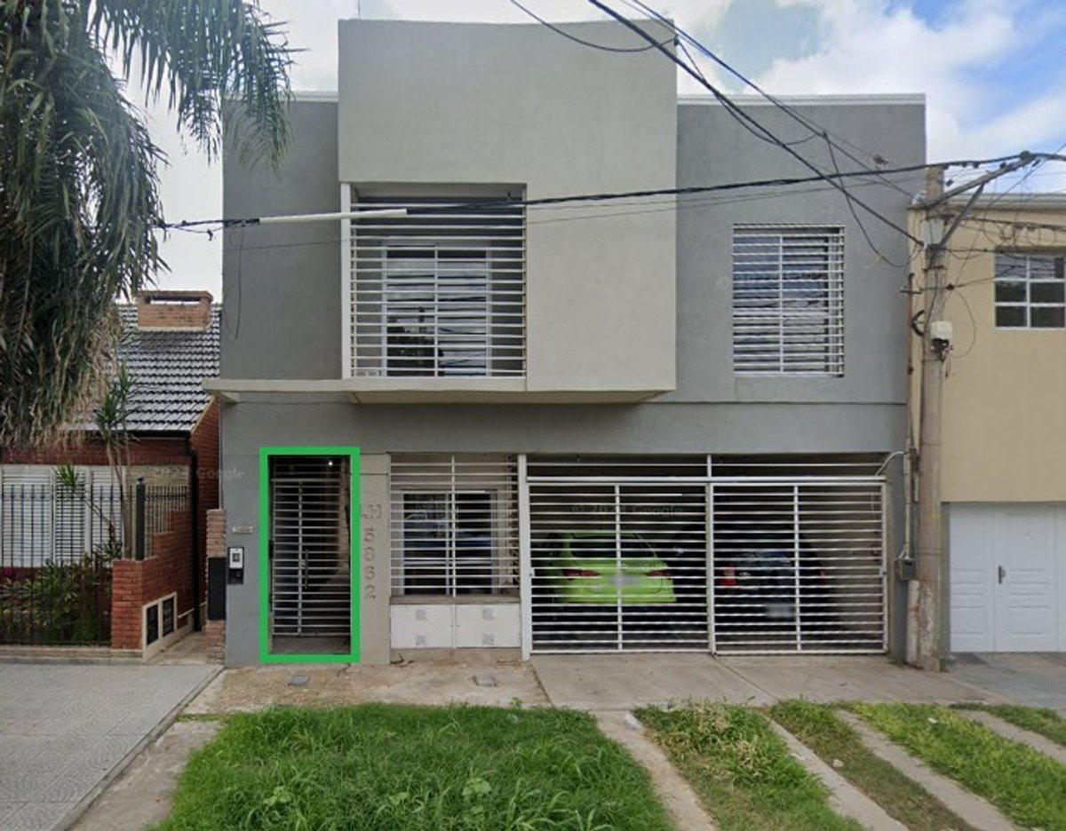 Terreno interno en Las Heras 5800 – 135 m²
