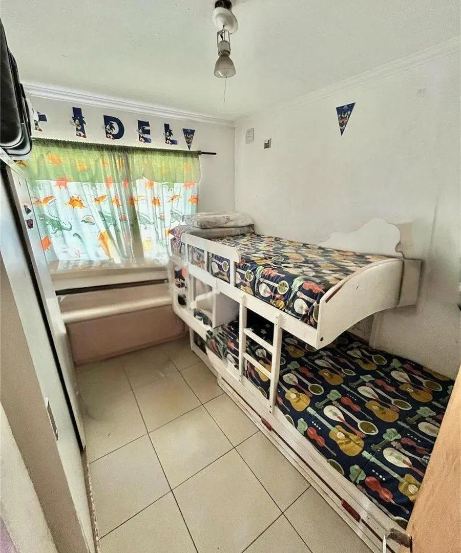 SE VENDE CASA 3 DORMITORIOS SANTO TOME 5