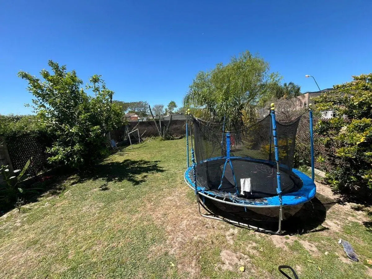 SE VENDE CASA 3 DORMITORIOS SANTO TOME 2