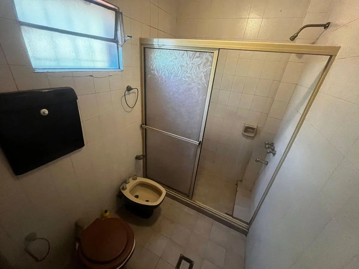 SE VENDE CASA 3 DORMITORIOS COCHERA/ PARQUE GARAY 5