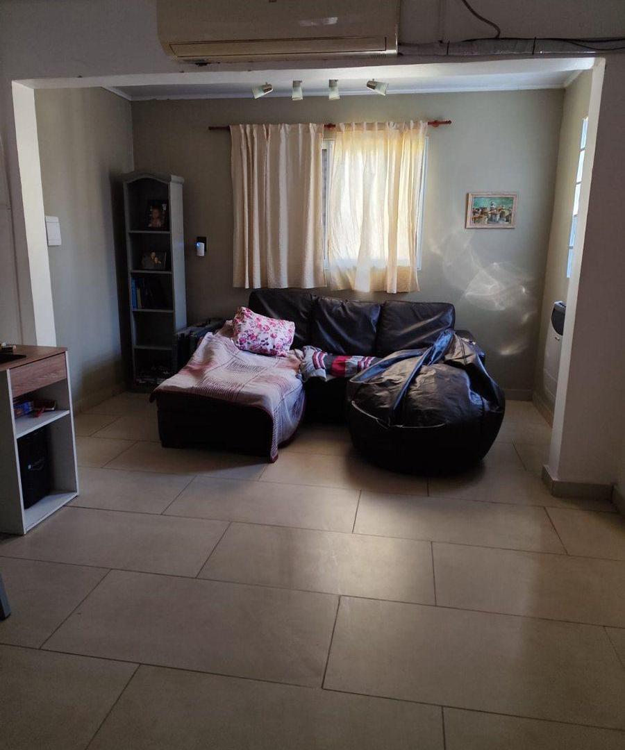 Casa 3 dorm., quincho y jacuzzi en Santo Tomé