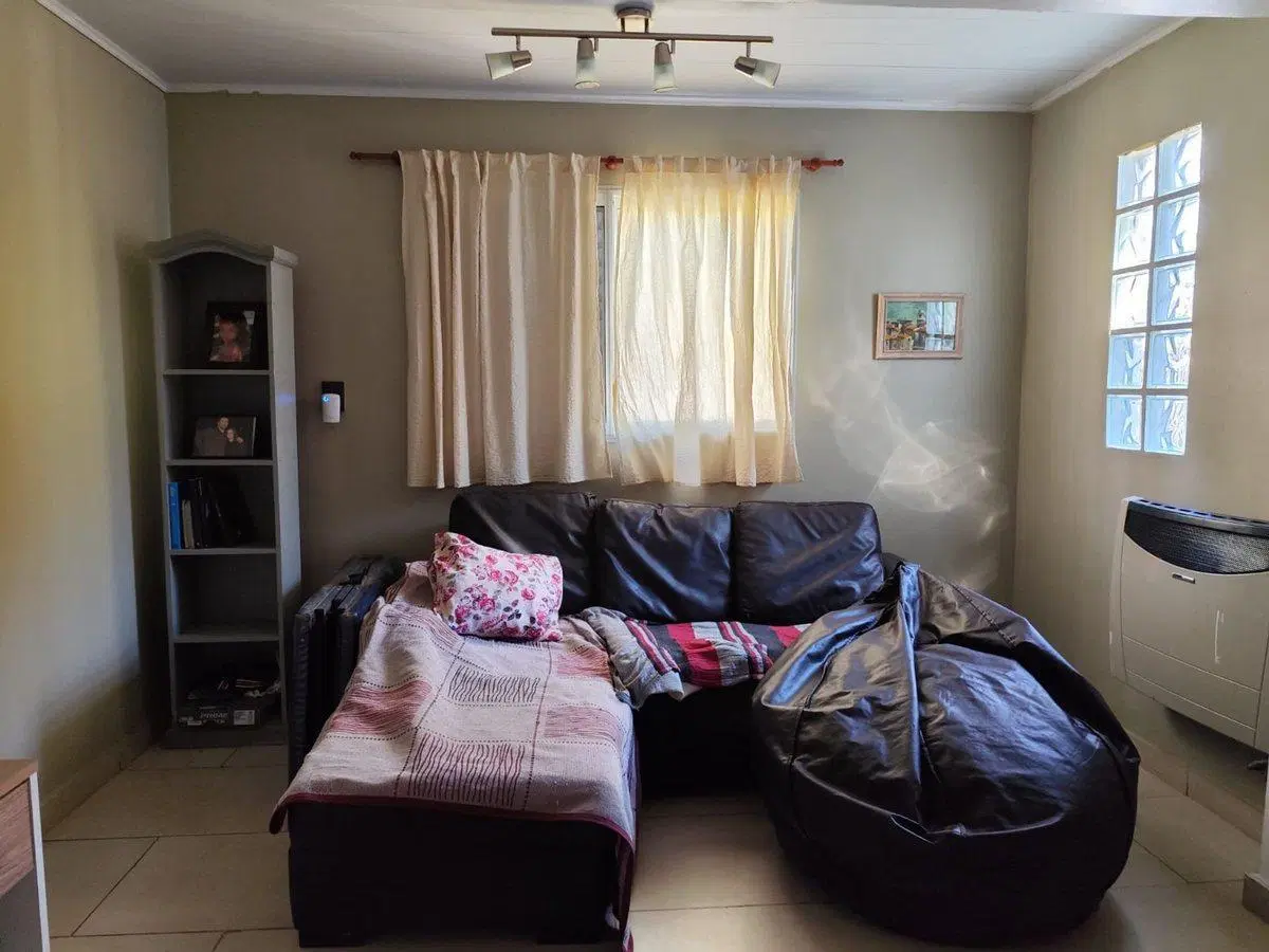 Casa 3 dorm., quincho y jacuzzi en Santo Tomé 2