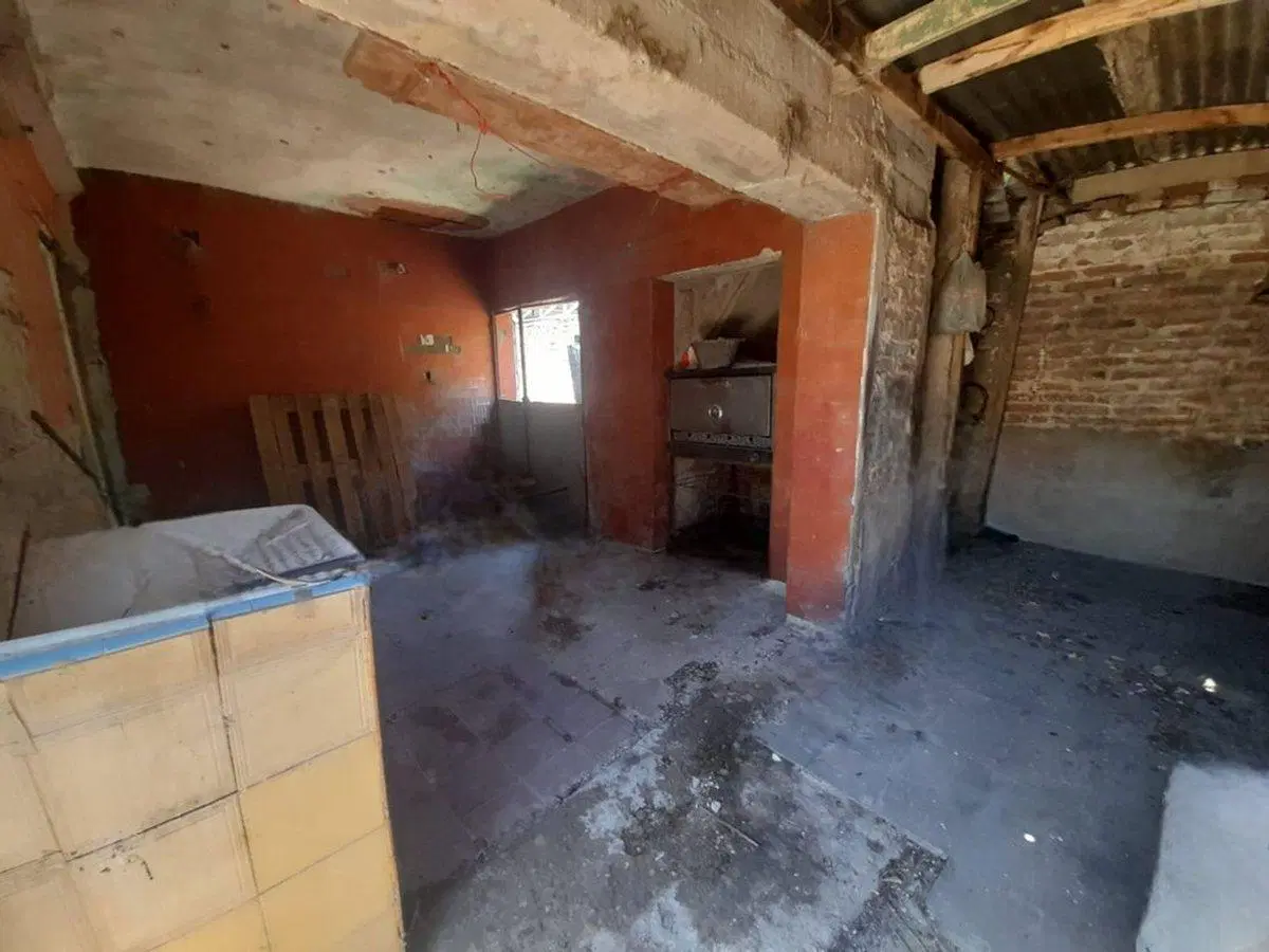 Venta casa interna a refaccionar o demoler. 5