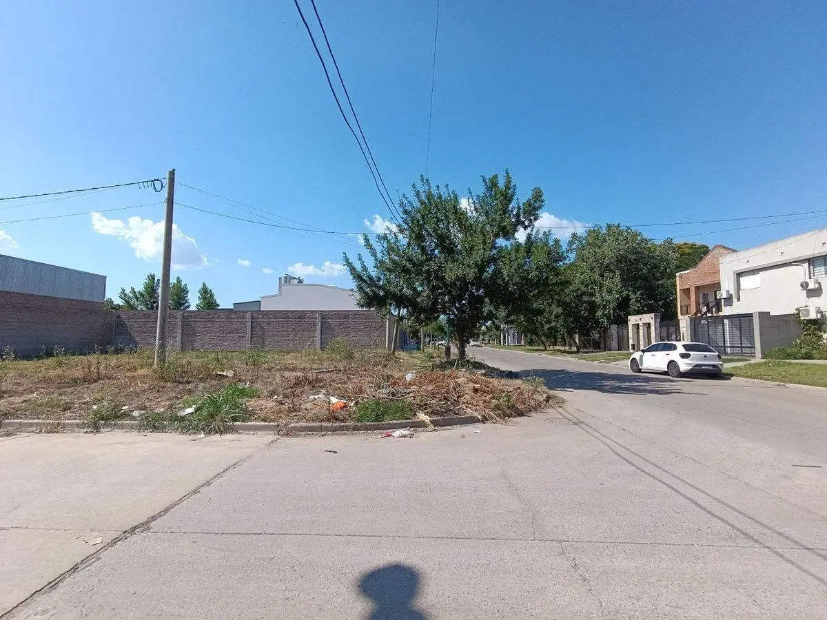 VENTA TERRENO EN ESQUINA 5
