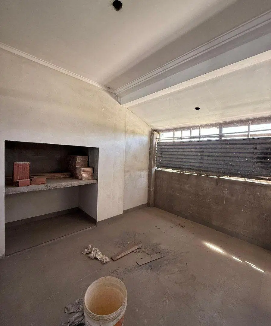 DEPARTAMENTO DE 2 DORMITORIOS CON COCHERA Y BALCON 2