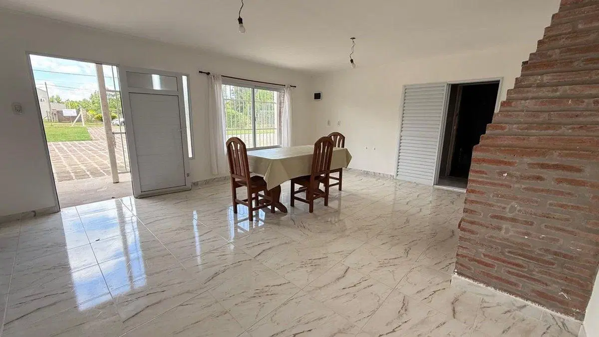 CASA QUINTA DE 3 DORM., 3 COCHERAS EN VENTA, RUTA1 2