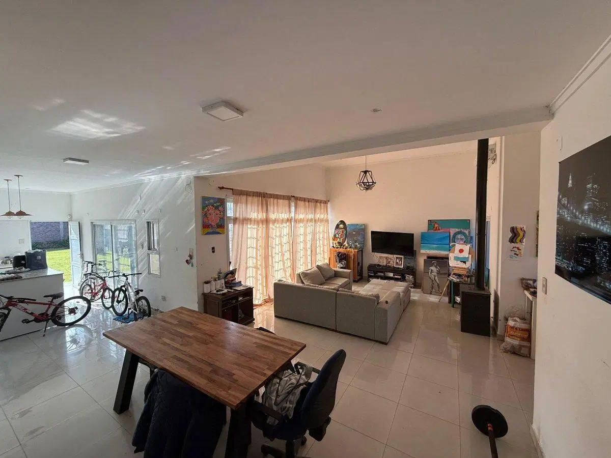 Se vende casa en Santo Tomé 2