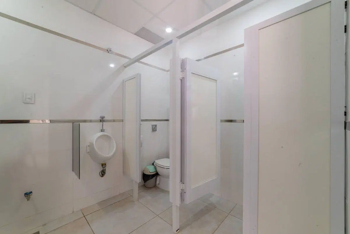 OFICINAS EN VENTA ETAPA II - RIO ARRIBA 4° PISO 4