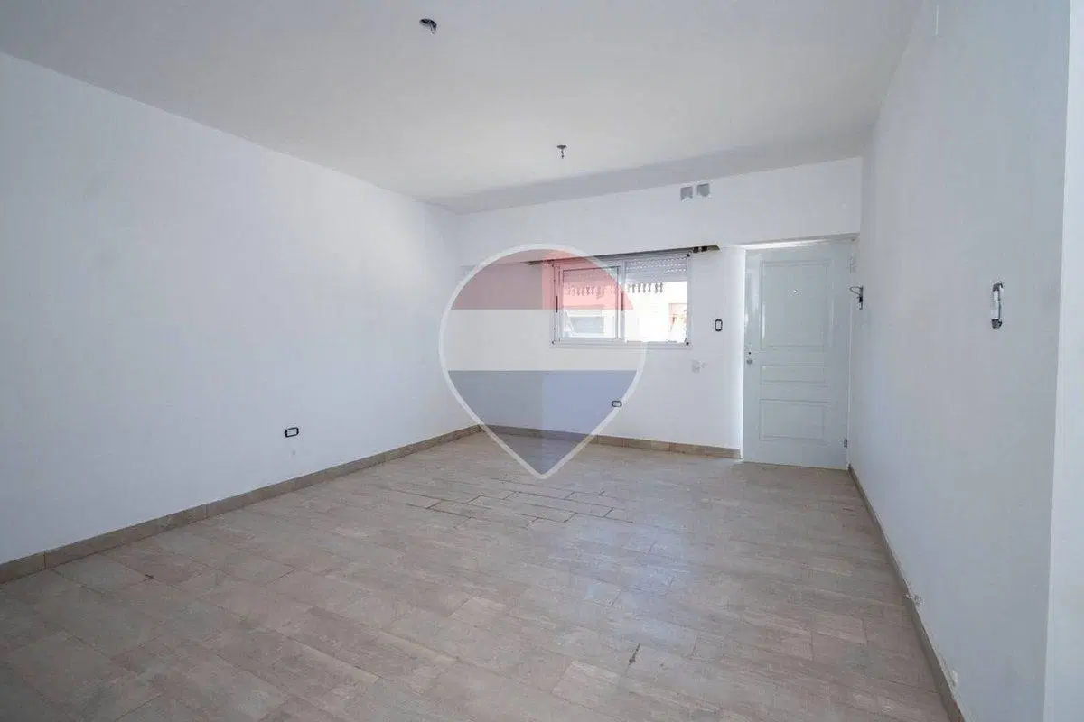 Casa al frente de 2 dormitorios en venta 4