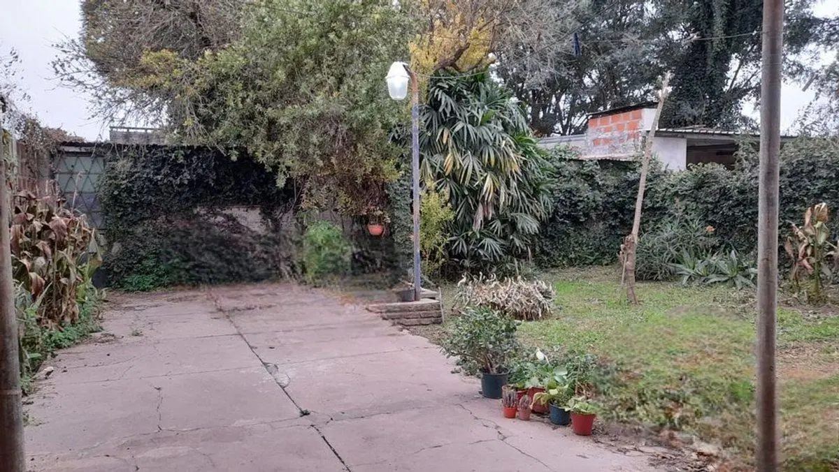 VENTA CASA SANTO TOME,SANTA FE con patio y cochera 5