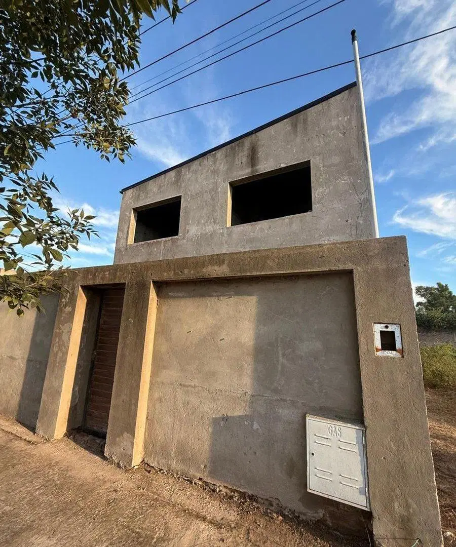 Se vende casa en construcción en Santo Tomé 4