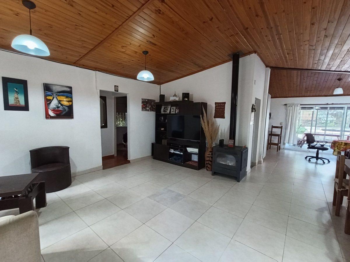 VENTA CASA EN ARROYO LEYES 2 DORM Y 2 BAÑOS