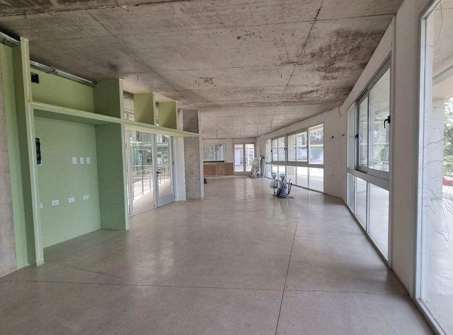 Foto de SE VENDE LOCAL COMERCIAL EN EL PUERTO, imagen 1