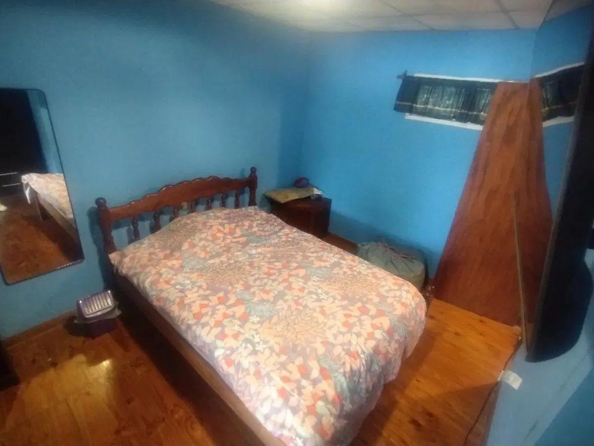 SE VENDE PROPIEDAD  A METROS DE AZCUENAGA 5
