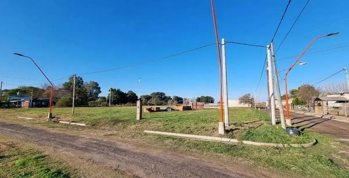 LOTE EN "RIBERA DE CAIMA" 3